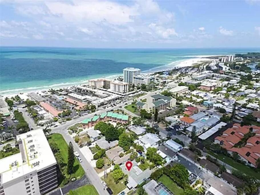 Charming Studio Unit Across From Lido Key Beach Sarasota Exterior foto