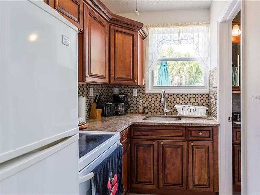 Charming Studio Unit Across From Lido Key Beach Sarasota Exterior foto